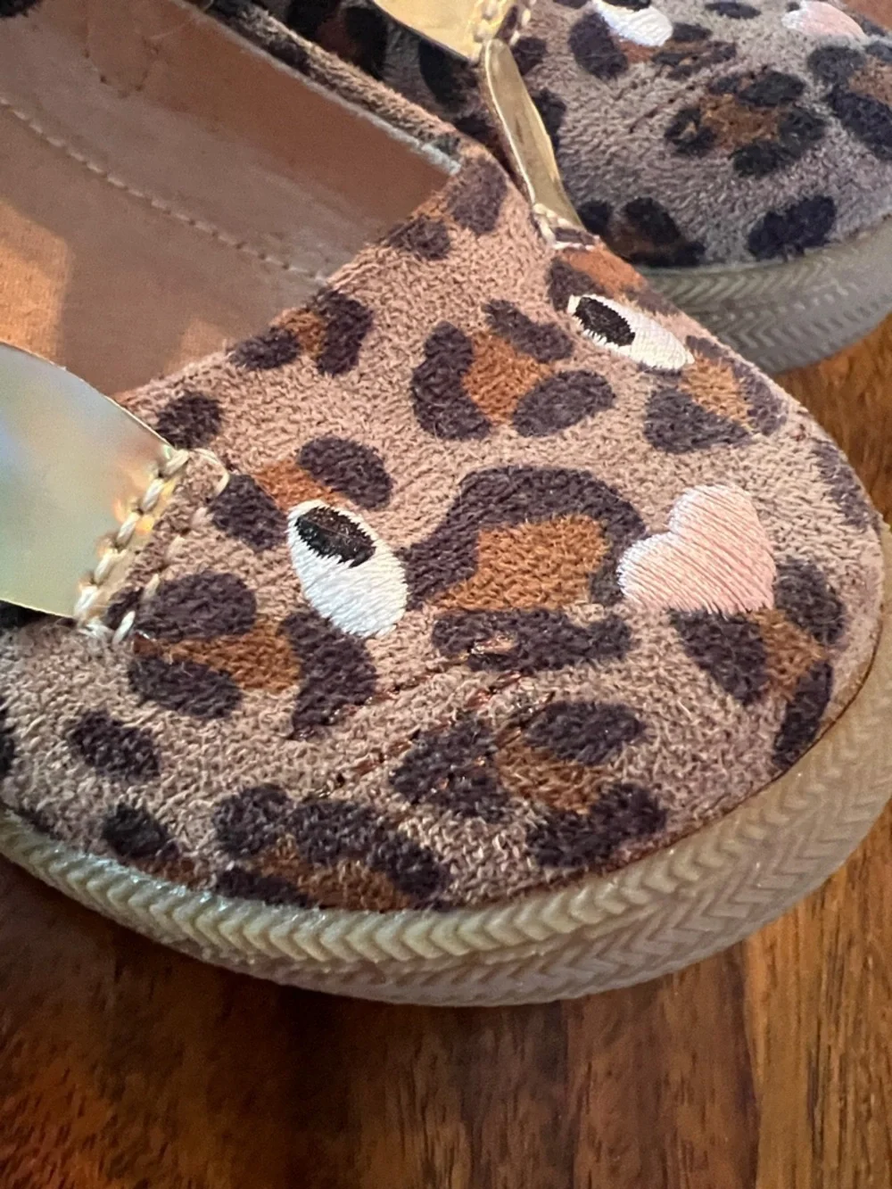 Harper Canyon Leopard Print Moccasins with Iridescent Ear Details - Brown